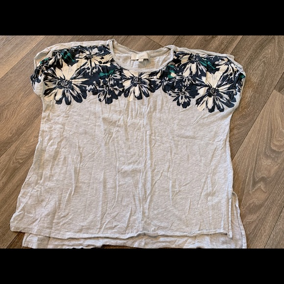 LOFT Tops - Loft T-shirt, size M. Loose fit, cap sleeves, floral print.